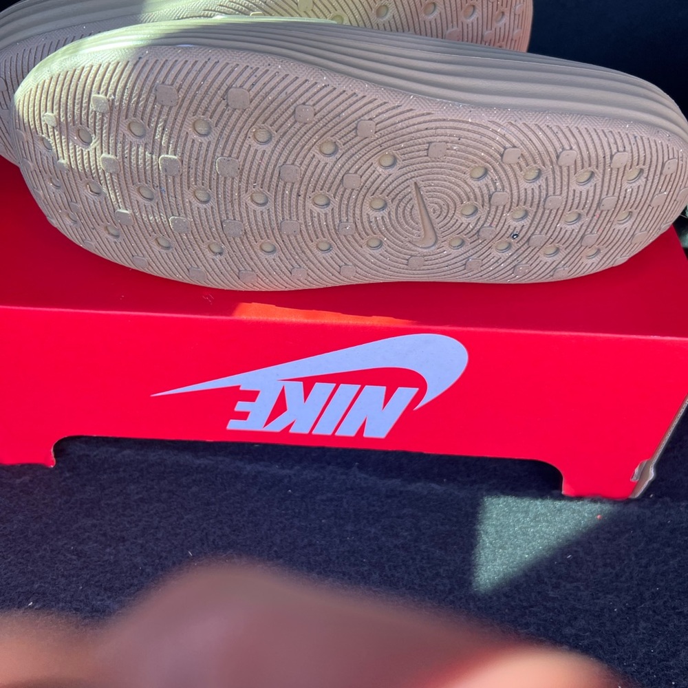 Nike Men’s Slide Sandals in Olive Green - Picture 4 of 8